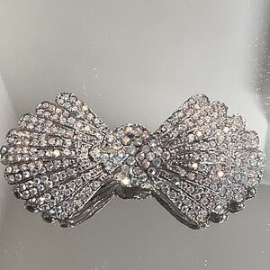 Rhinestone Bow Shaped Brooch